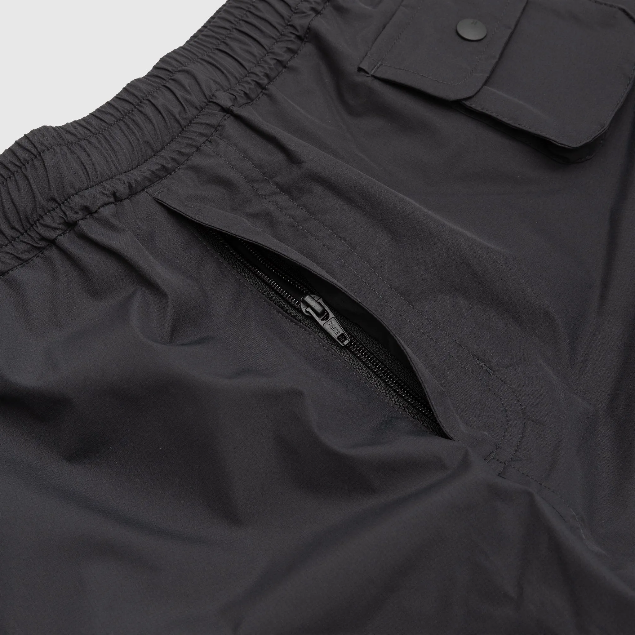 GORE-TEX WINDSTOPPER TECH HIKER MOUNTAIN SHORTS